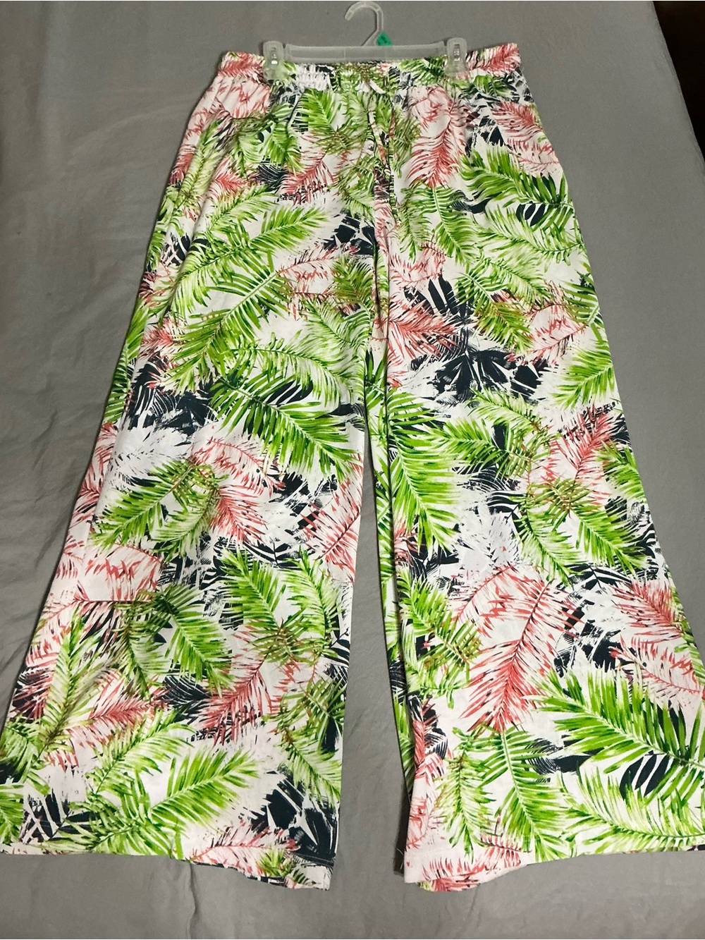 Zac & Rachel Green and Coral Palm Print Wide-Leg Pants